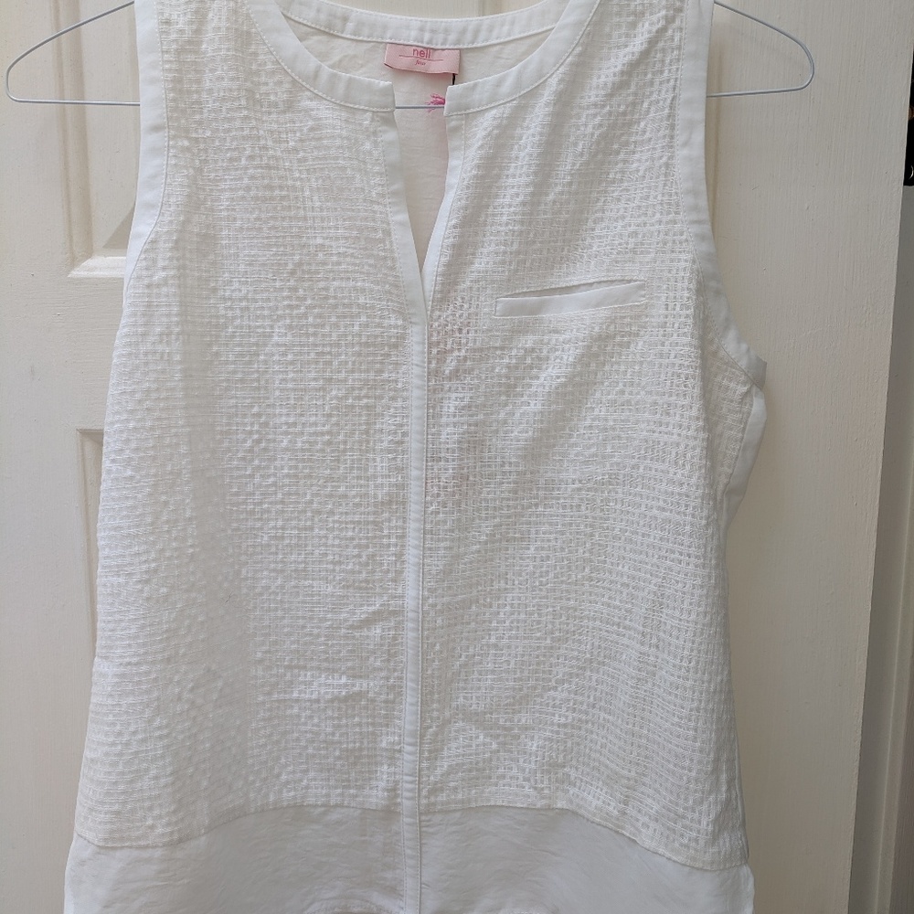 White textured split back tank